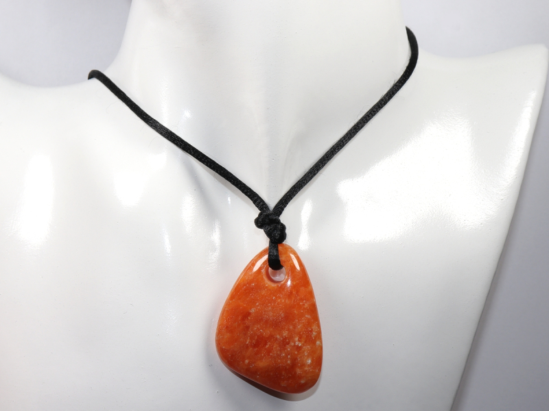 fire calcite with cord