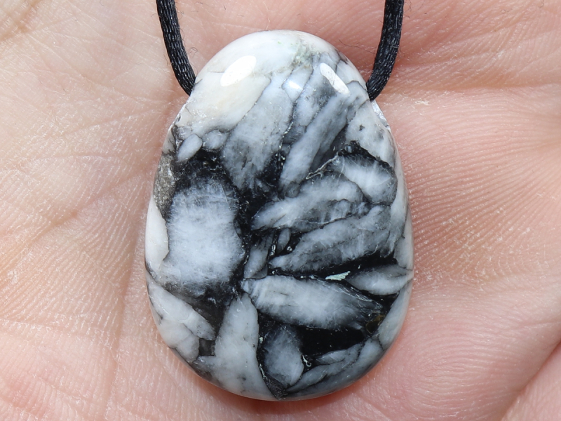 pinolite with cord or silver 925