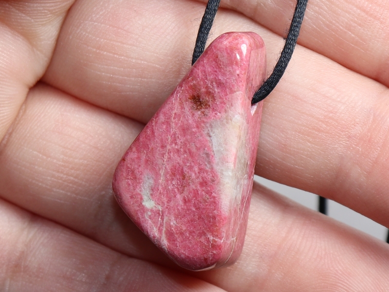 thulite with cord or silver 925
