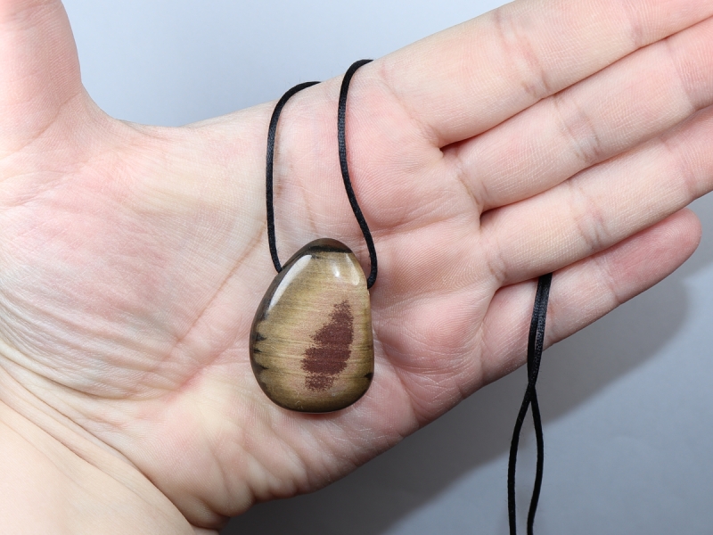 chert with cord or silver 925