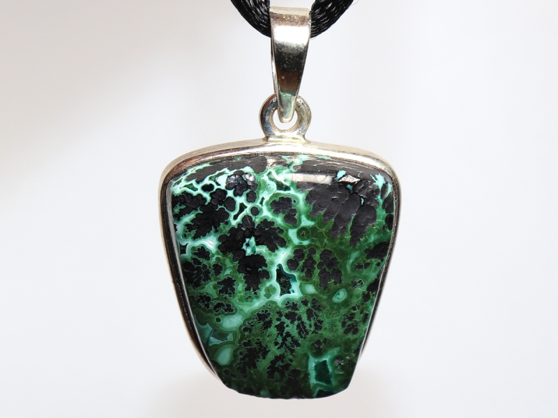 malachite-tenorite with cord or silver 925