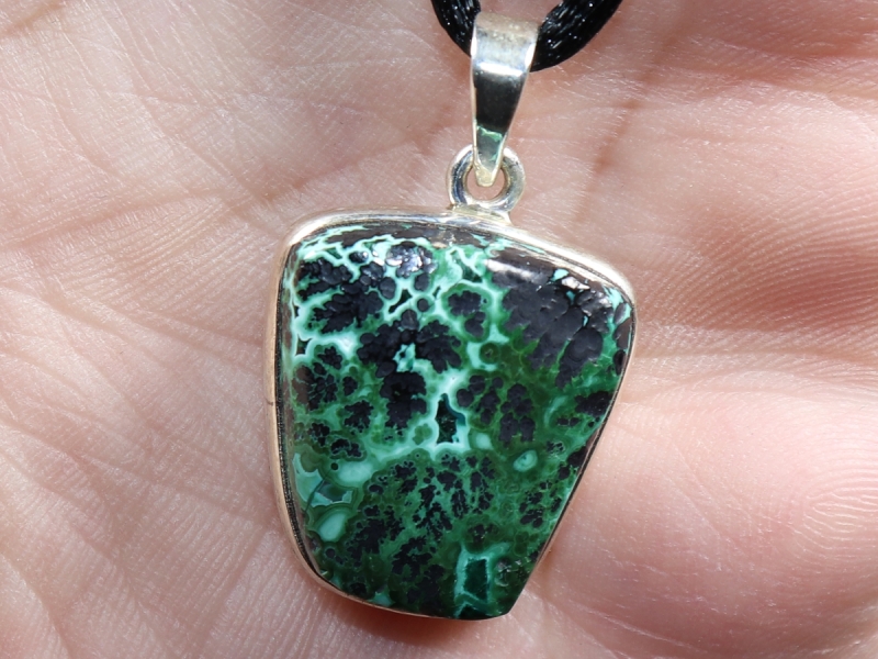 malachite-tenorite with cord or silver 925