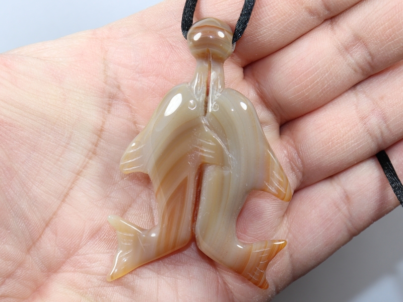 carnelian with nylon cord