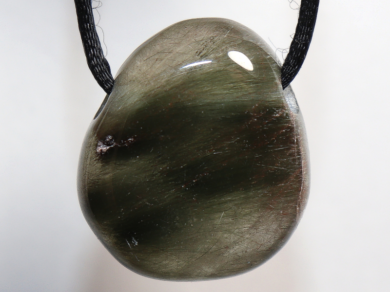 Aktinolithquarz mit Band oder Silber 925