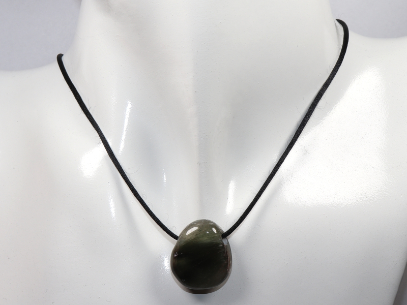 Aktinolithquarz mit Band oder Silber 925