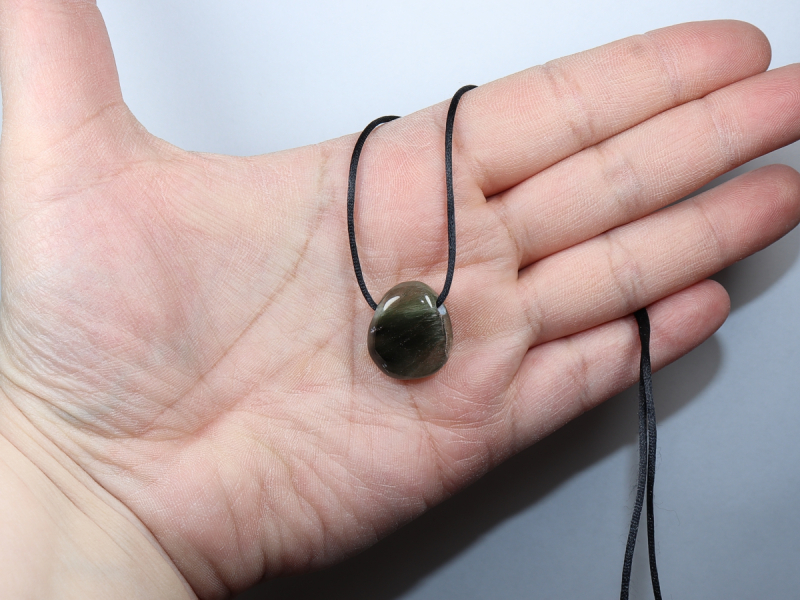 Aktinolithquarz mit Band oder Silber 925