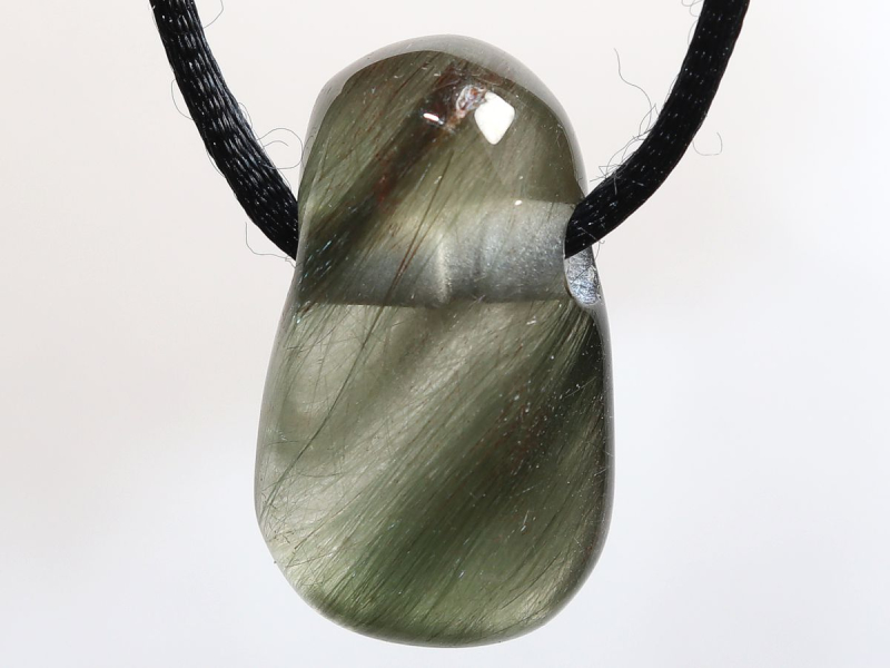 Aktinolithquarz mit Band oder Silber 925