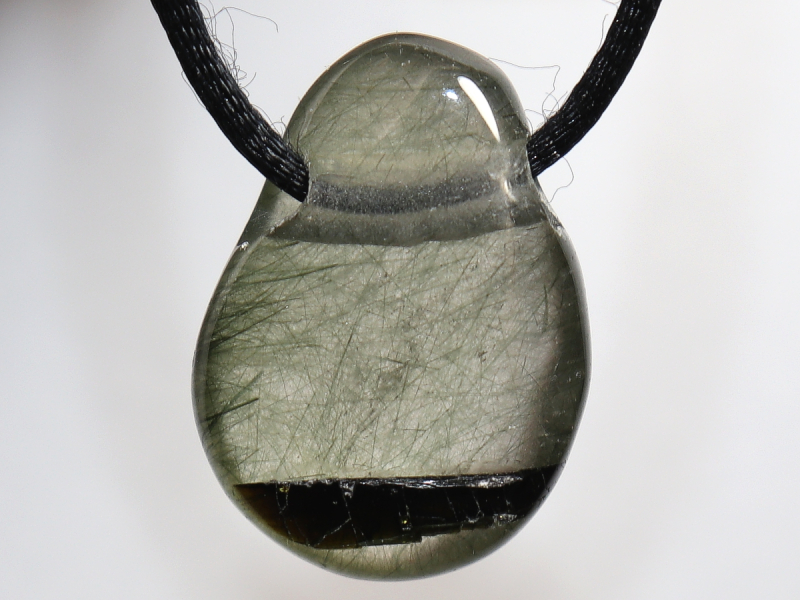 Aktinolithquarz mit Band oder Silber 925