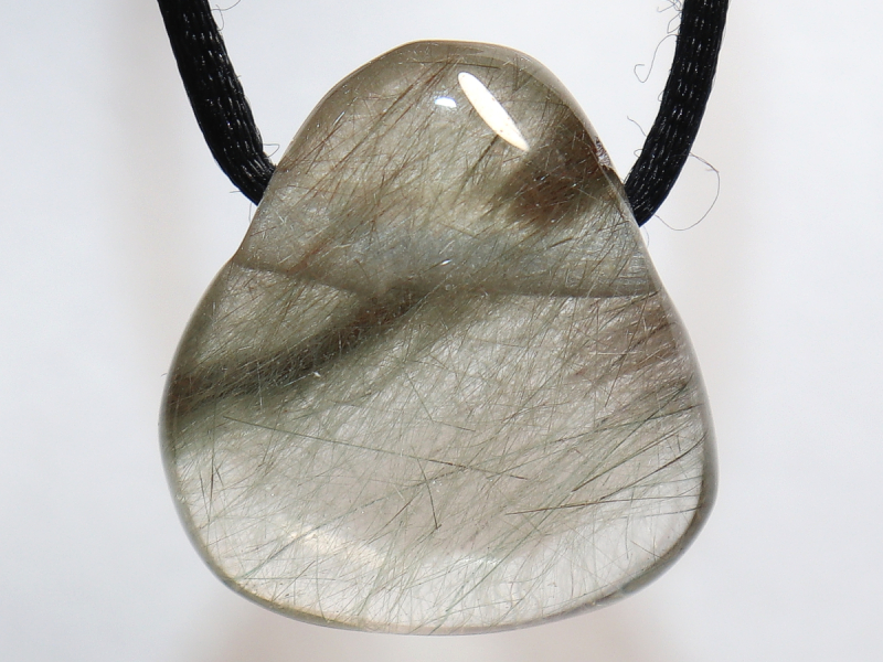 Aktinolithquarz mit Band oder Silber 925