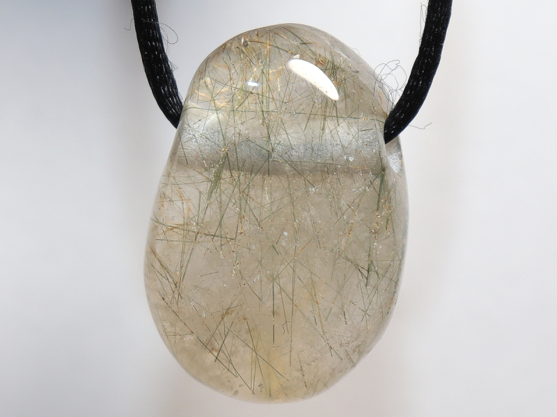 Aktinolithquarz mit Band oder Silber 925