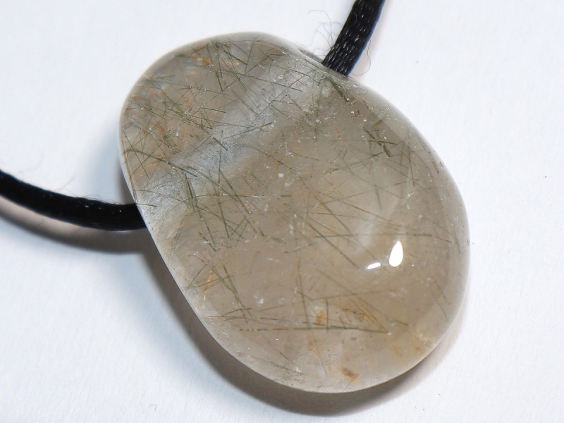 Aktinolithquarz mit Band oder Silber 925