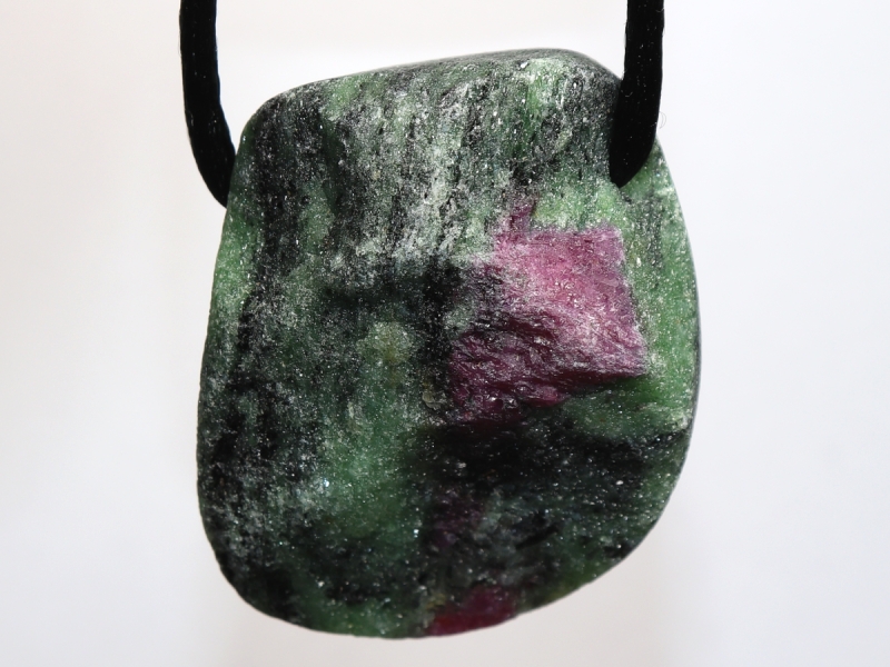 ruby in zoisite with cord or silver 925