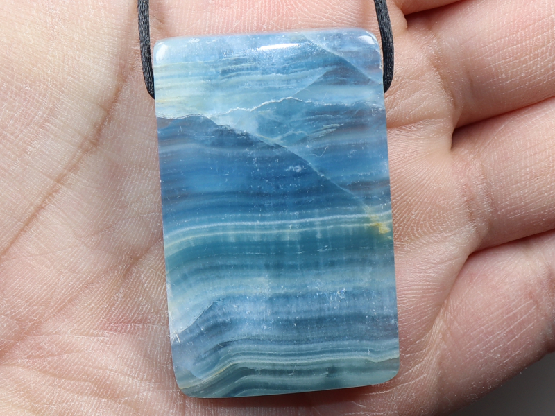 blauer Aragonit mit Nylonband