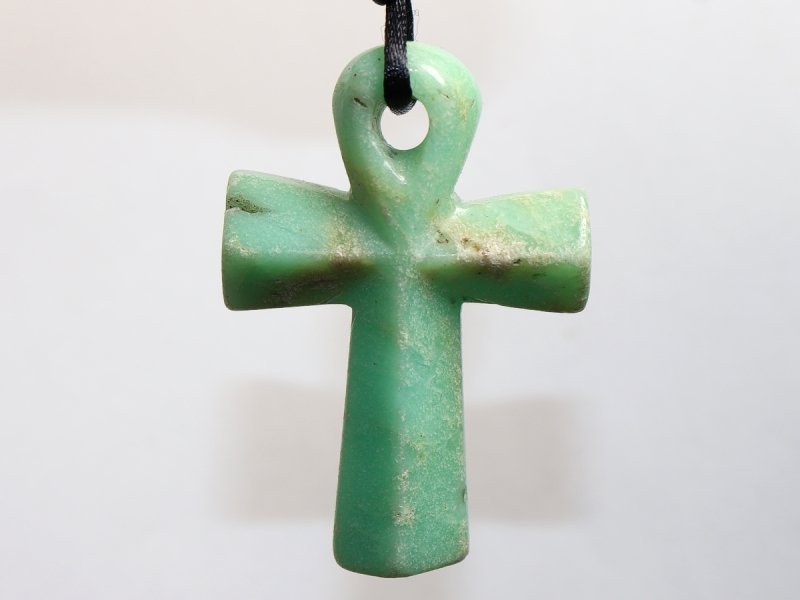 chrysoprase with cord
