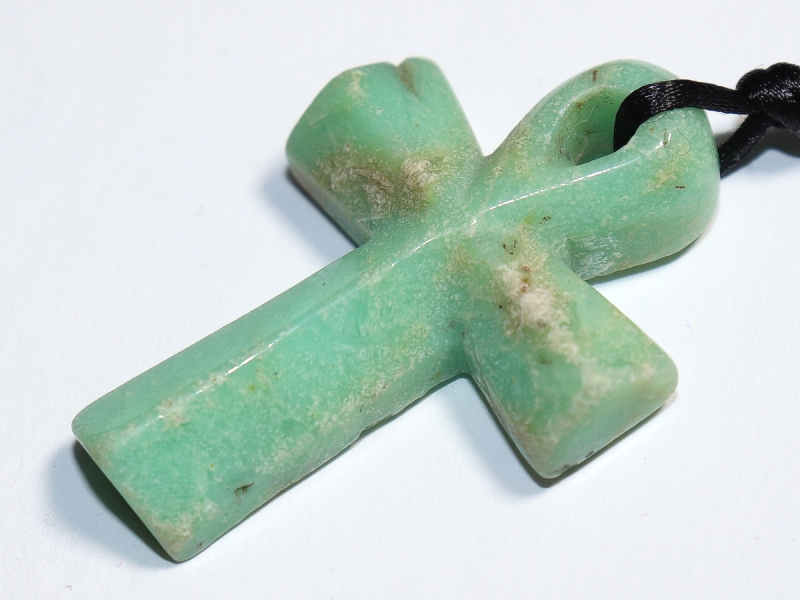 chrysoprase with cord