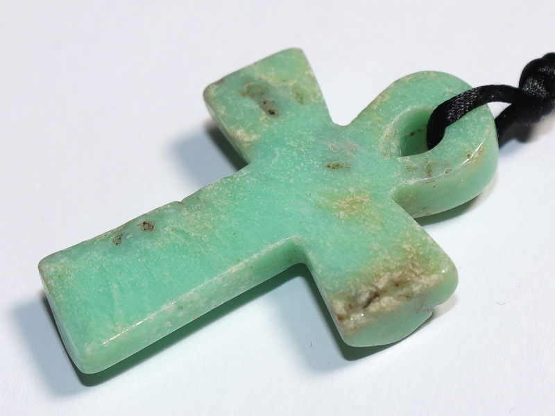 chrysoprase with cord