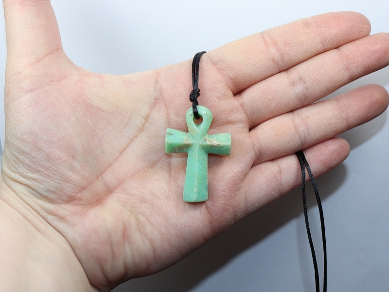 chrysoprase with cord