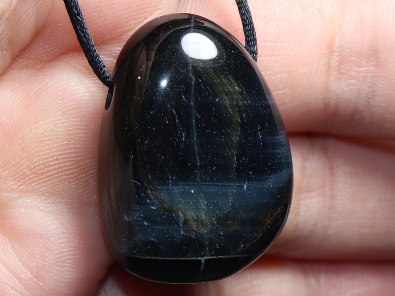 hawks eye with cord or silver 925