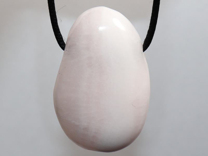 mangano calcite with cord or silver 925