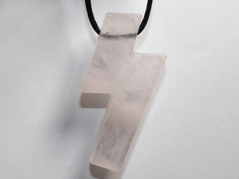 rose quartz with cord or silver 925