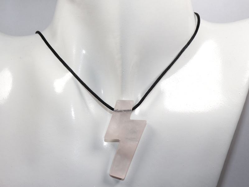 rose quartz with cord or silver 925