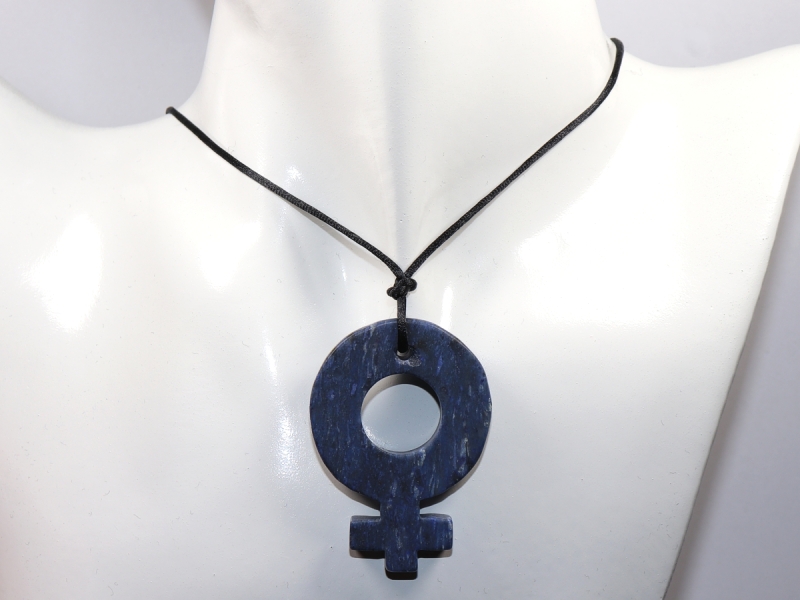 dumortierite with cord