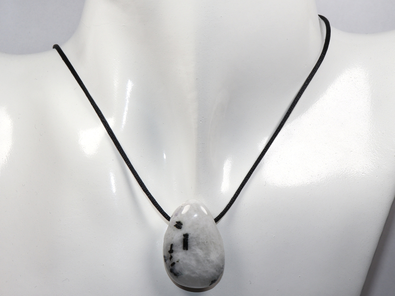 weißer Labradorit mit Band oder Silber 925