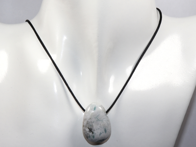 white labradorite with cord or silver 925