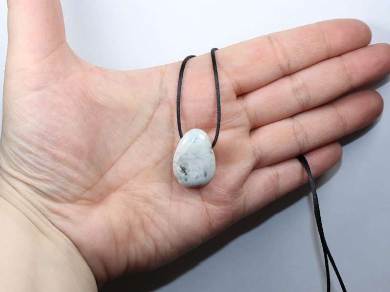 white labradorite with cord or silver 925