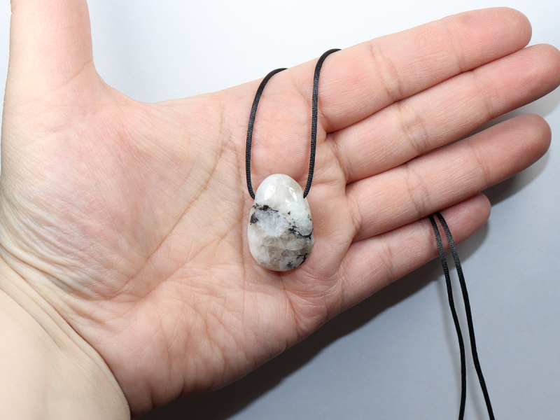 white labradorite with cord or silver 925