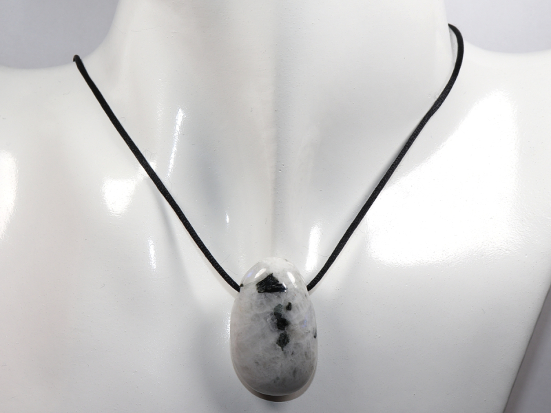 weißer Labradorit mit Band oder Silber 925