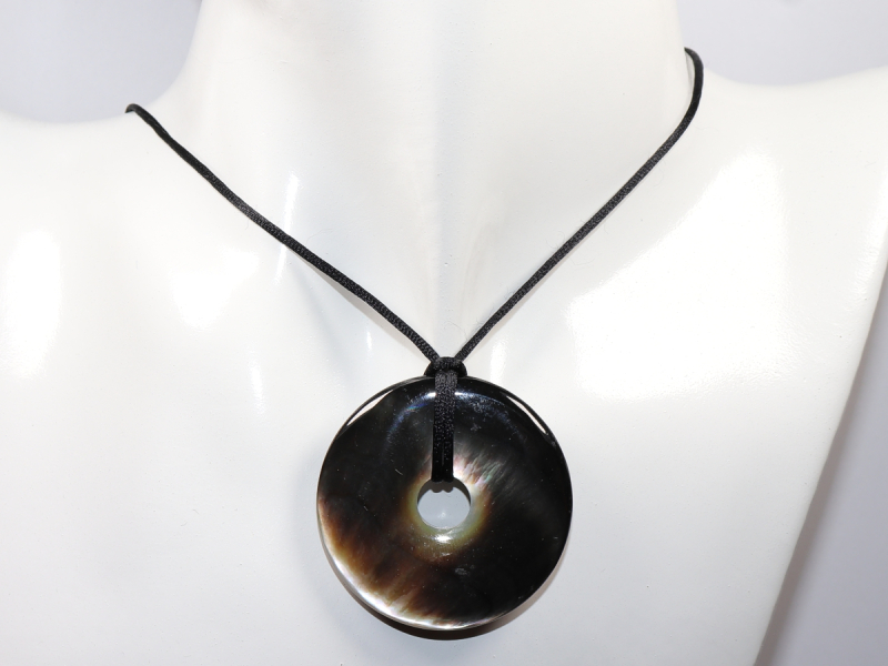 abalone shell with cord