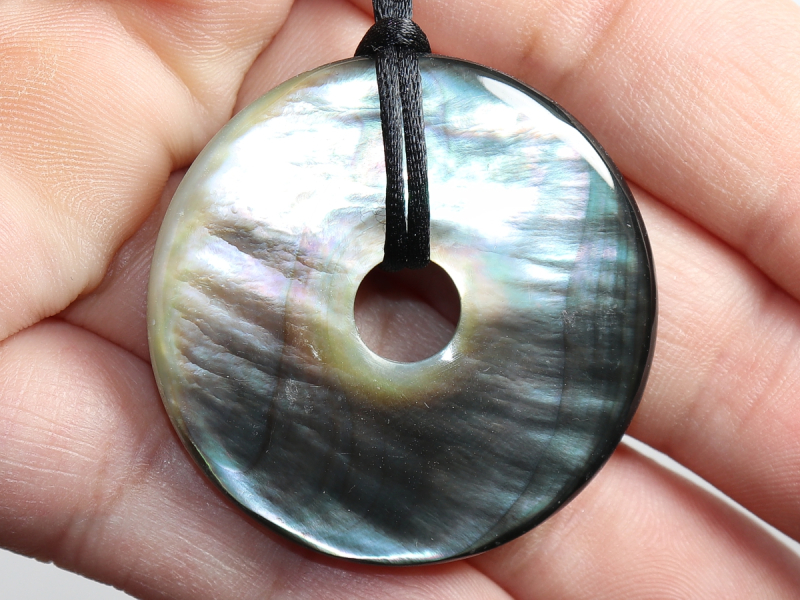 abalone shell with cord