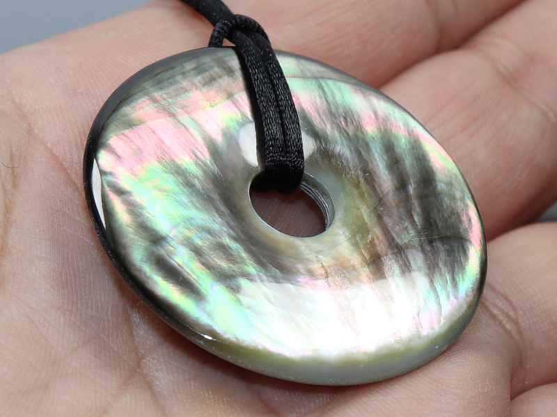 abalone shell with cord