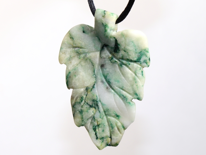 mariposite-dolomite with cord or silver 925