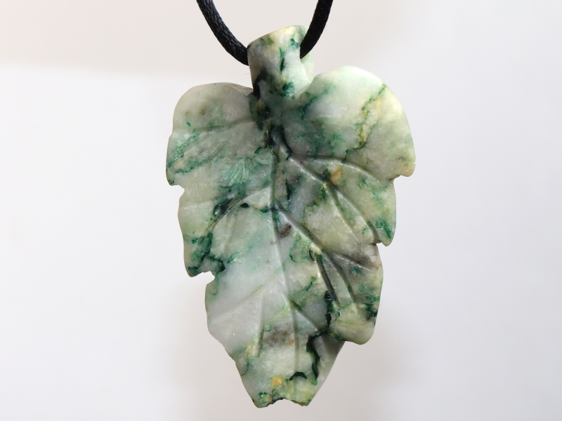 mariposite-dolomite with cord or silver 925