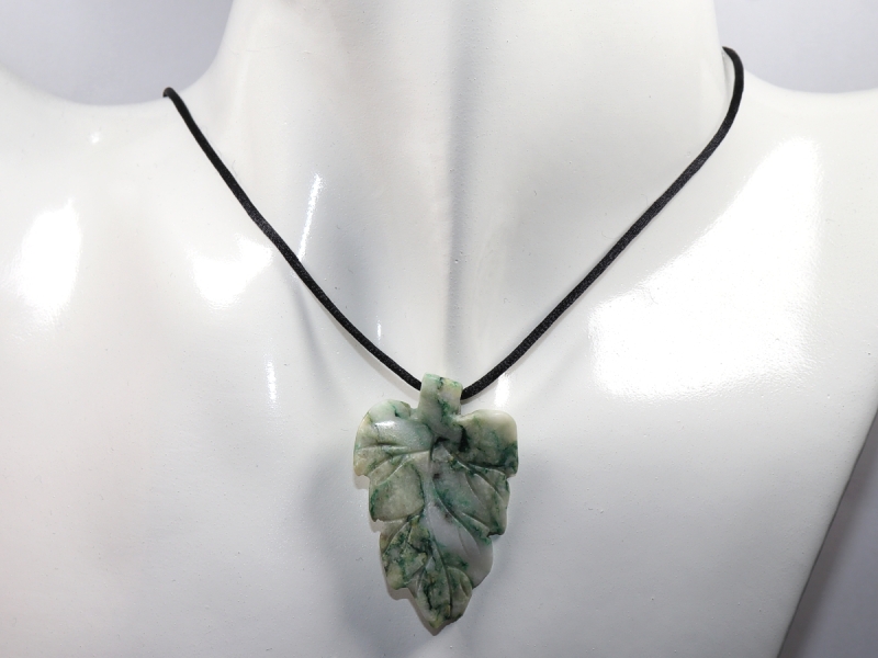 mariposite-dolomite with cord or silver 925