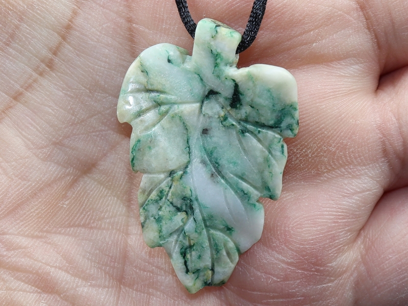 mariposite-dolomite with cord or silver 925