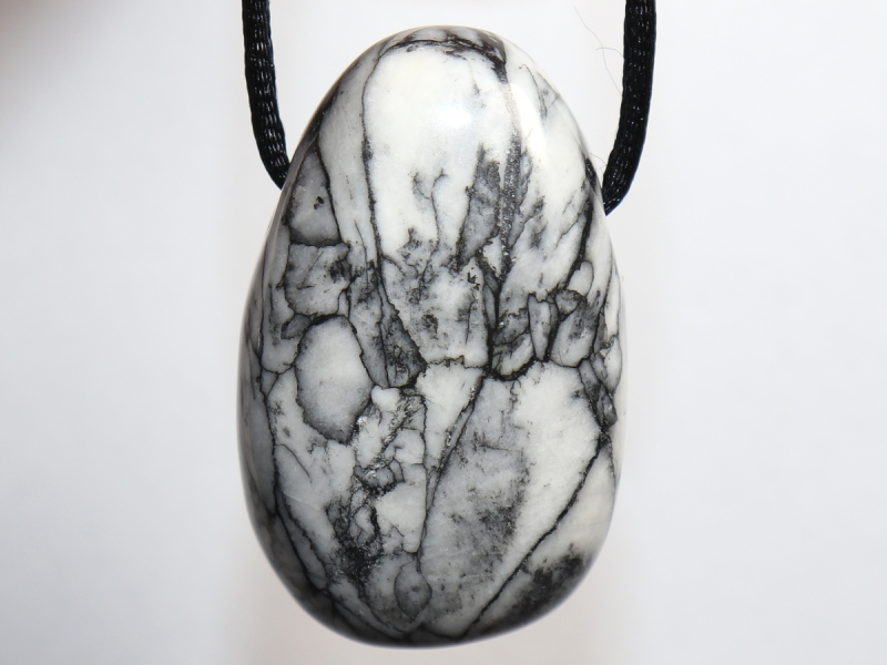 pinolite with cord or silver 925