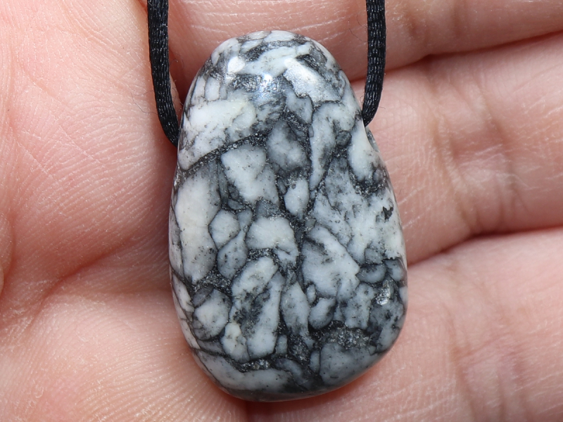 pinolite with cord or silver 925