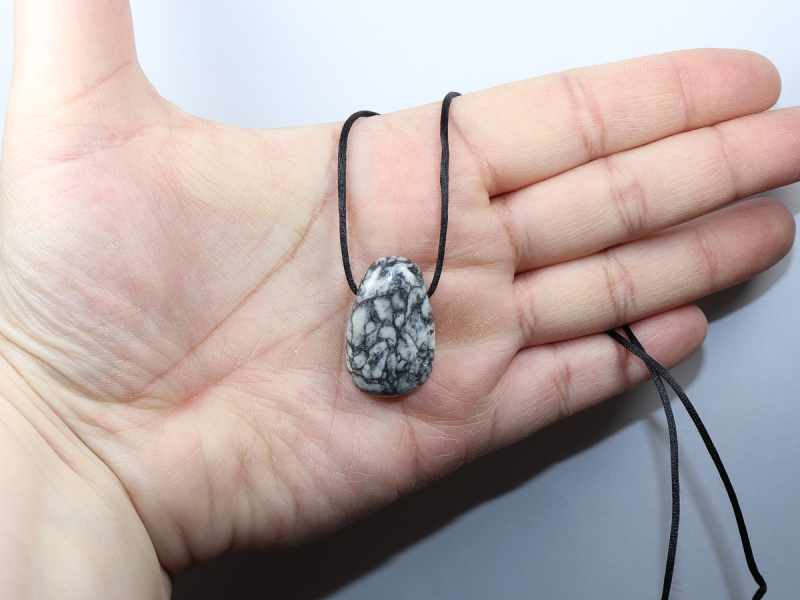pinolite with cord or silver 925