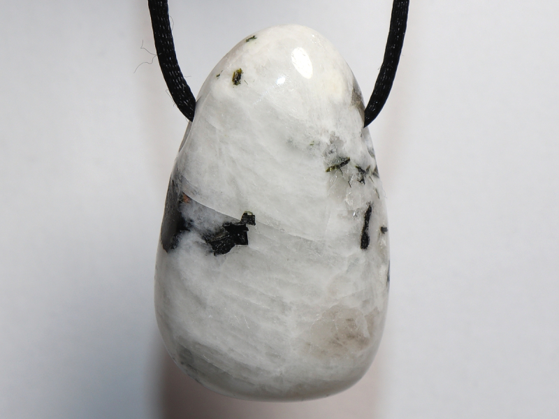 weißer Labradorit mit Band oder Silber 925