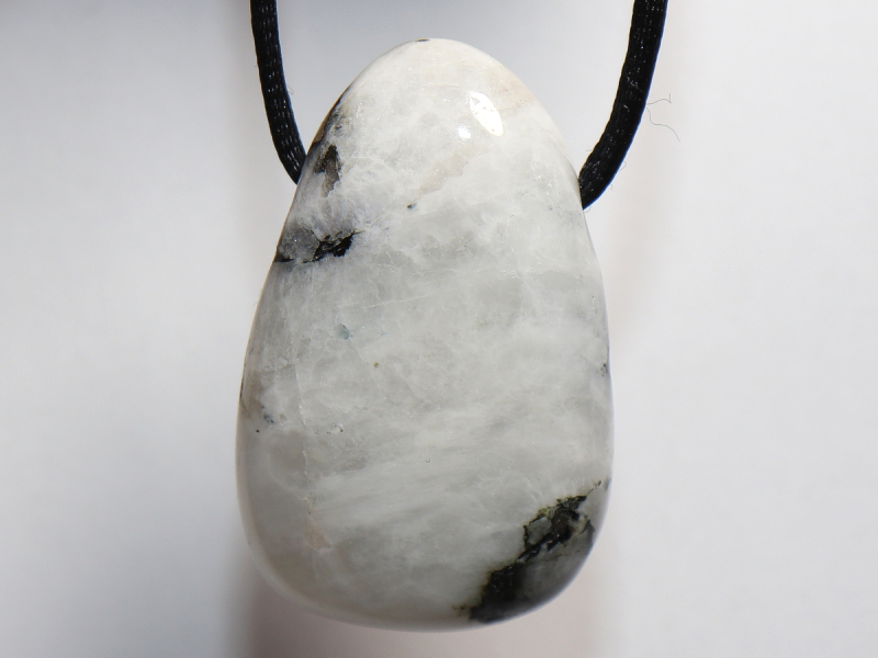 weißer Labradorit mit Band oder Silber 925