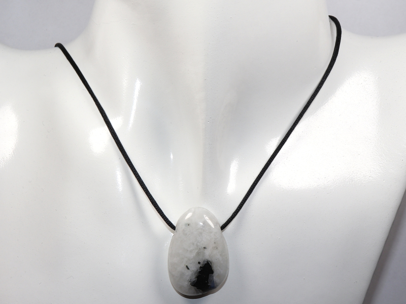 white labradorite with cord or silver 925