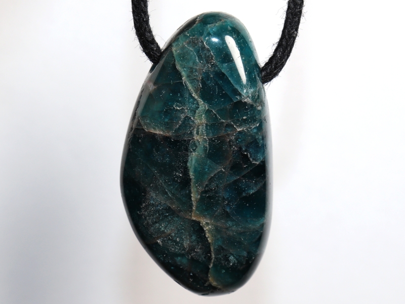 apatite with cord or silver 925