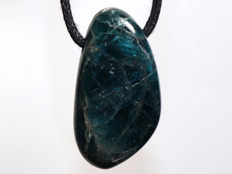 apatite with cord or silver 925