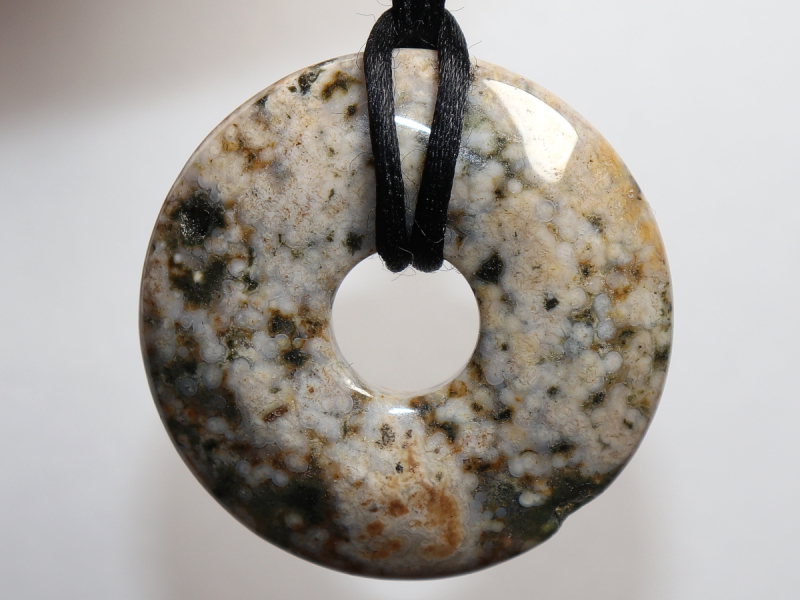 Ozeanjaspis mit Band