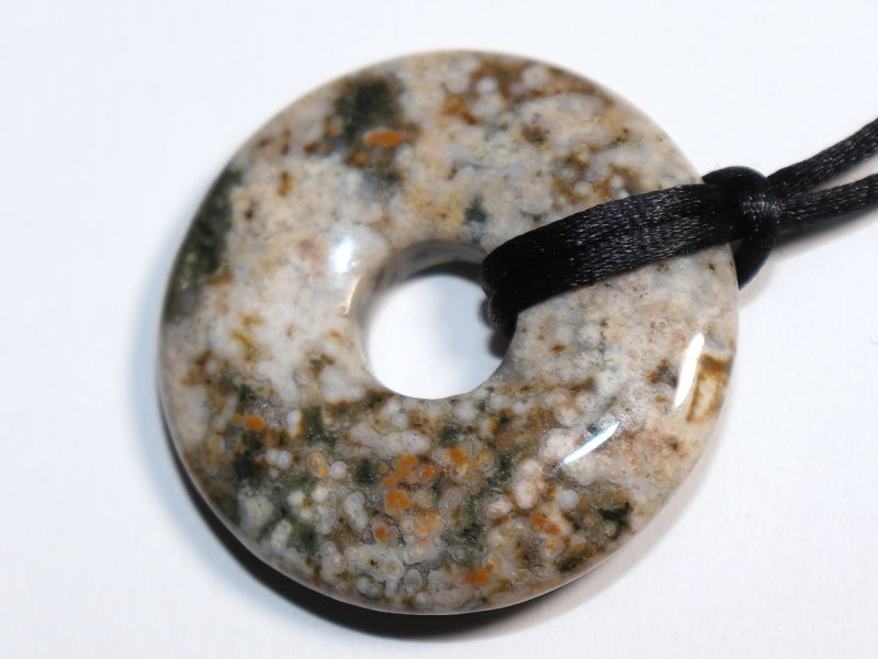 Ozeanjaspis mit Band