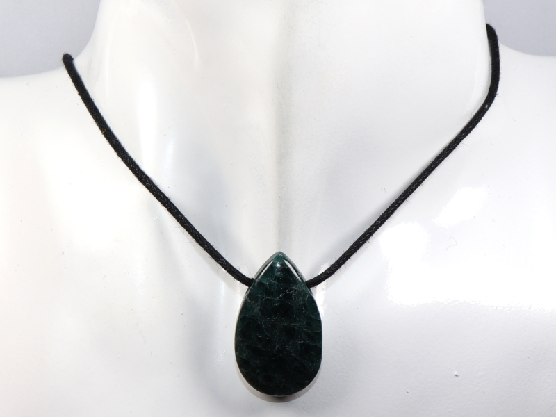 apatite with cord or silver 925