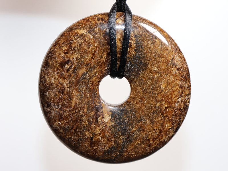 bronzite with cord